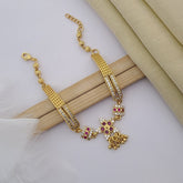 Buy Pearl Bracelets For Girls & Women Online | Roodap